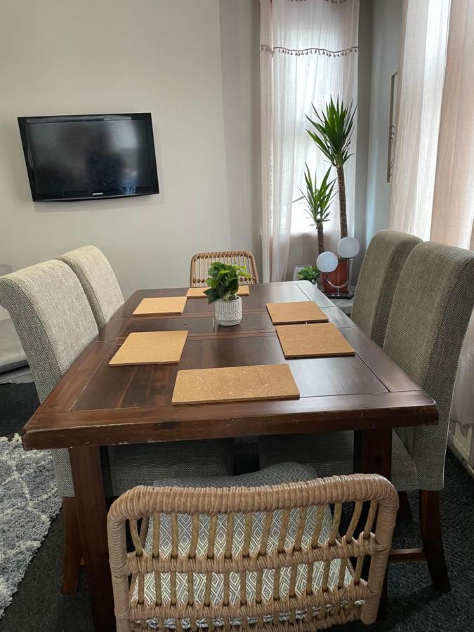 Perfect For Large Groups, Sleeps 15 Close To City Centreシェフィールド エクステリア 写真